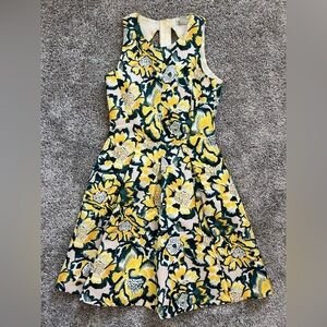 H&M Geometric Yellow Floral Pleated Fit and Flare Dress Size 6